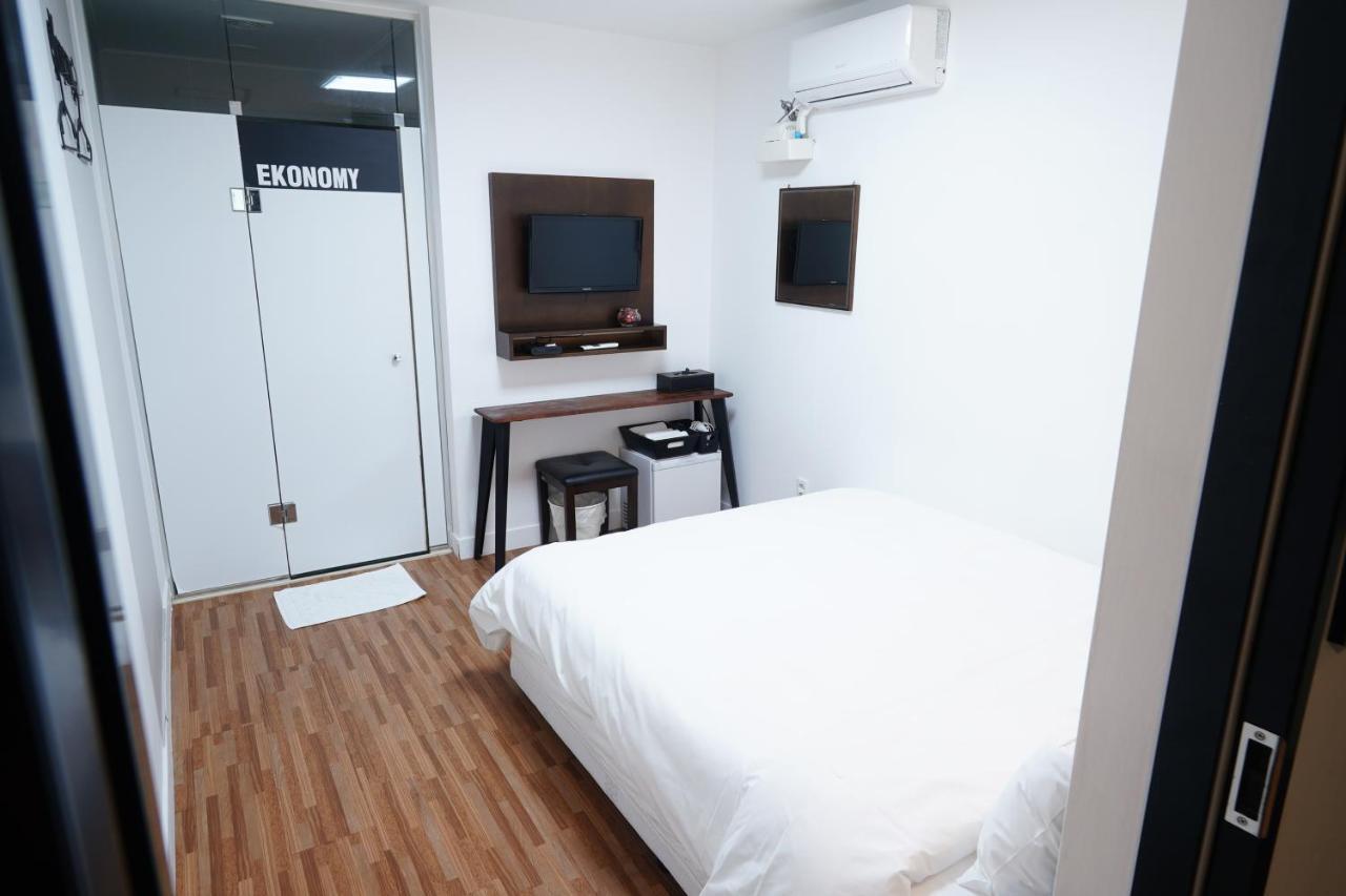 Ekonomy Haeundae Hostel Busan Extérieur photo
